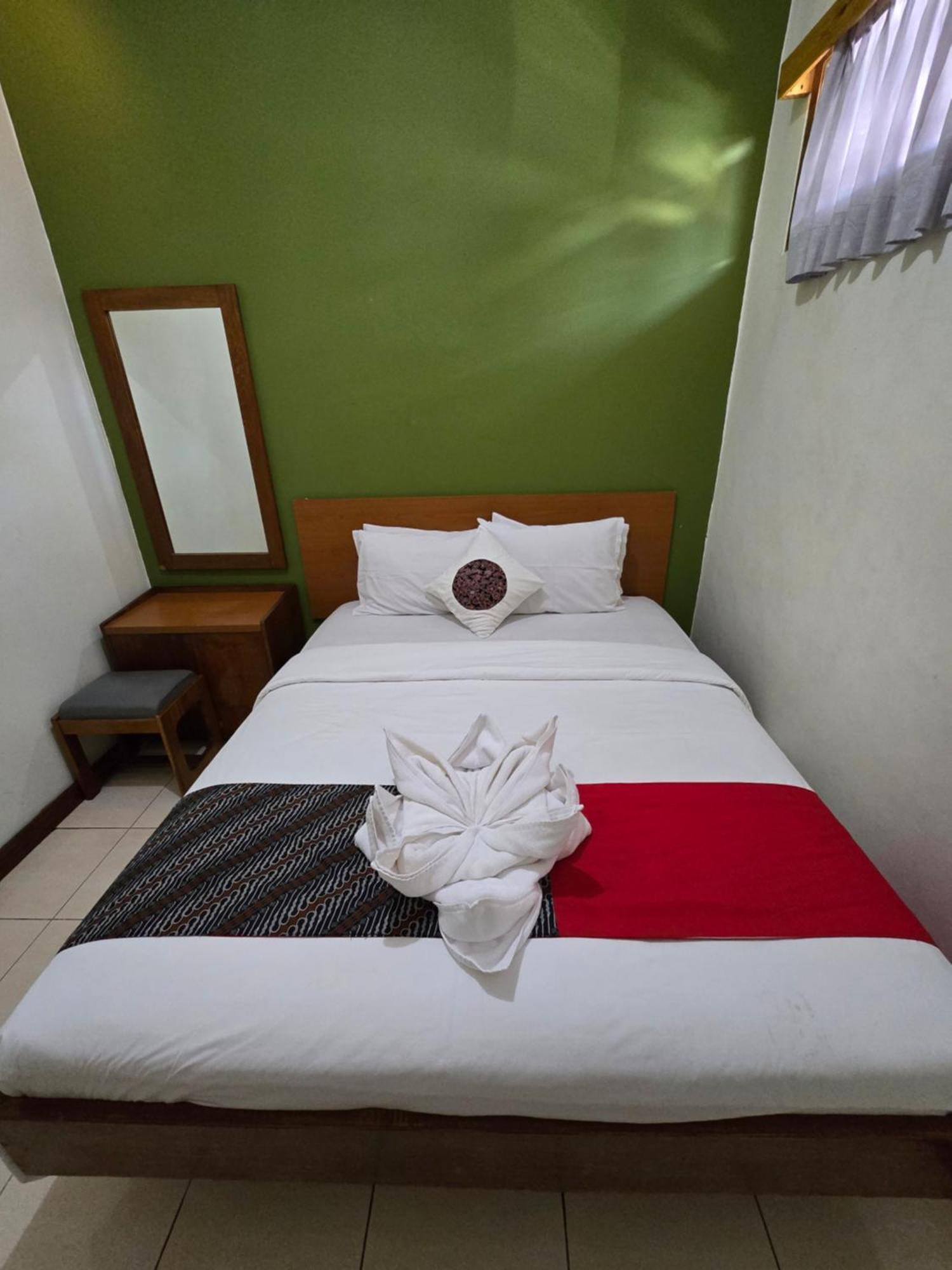 Kusma Hotel Bandungan Semarang Buitenkant foto