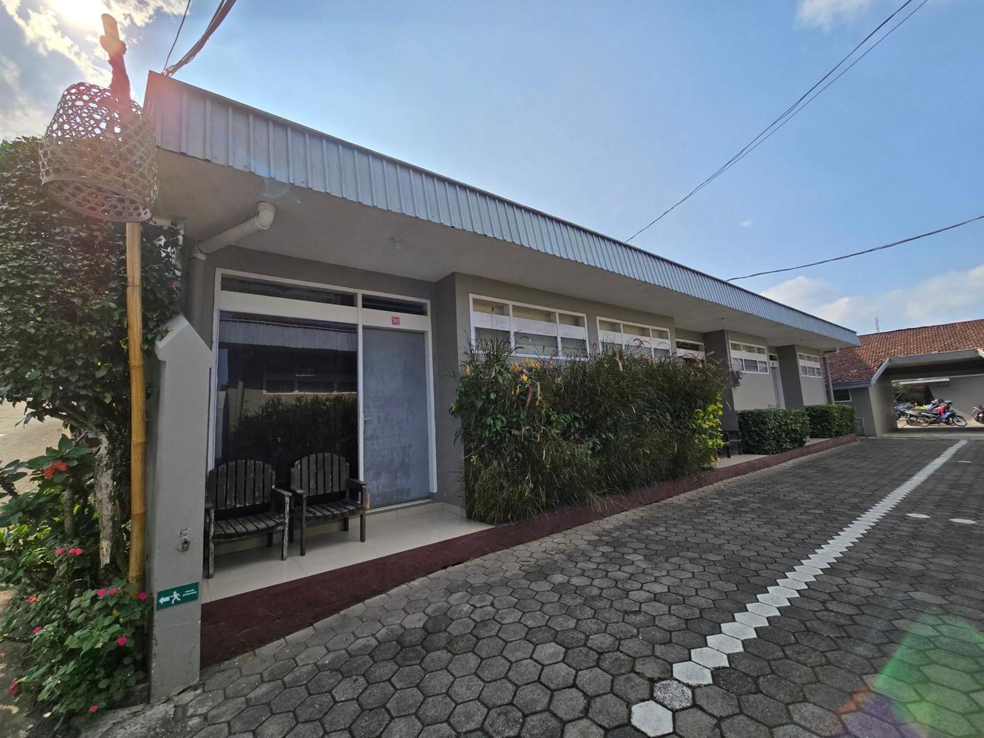 Kusma Hotel Bandungan Semarang Buitenkant foto