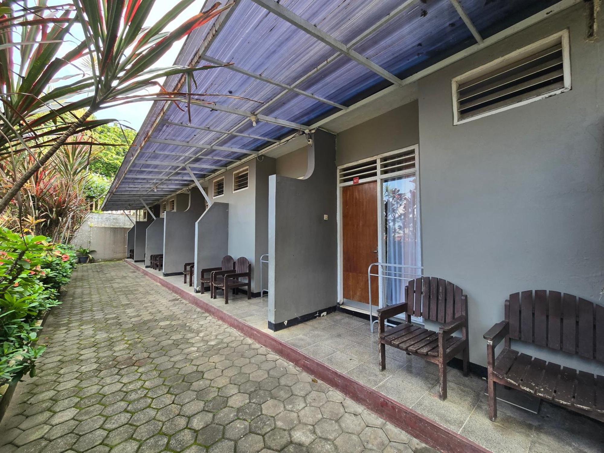 Kusma Hotel Bandungan Semarang Buitenkant foto
